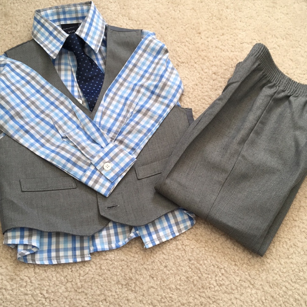4 piece Nautica Outfit